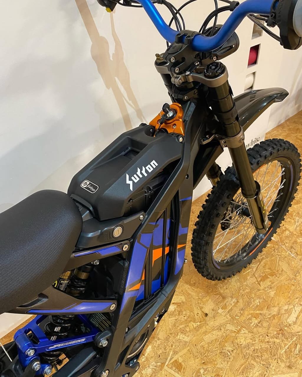 2023 Surron LBX - Image 6