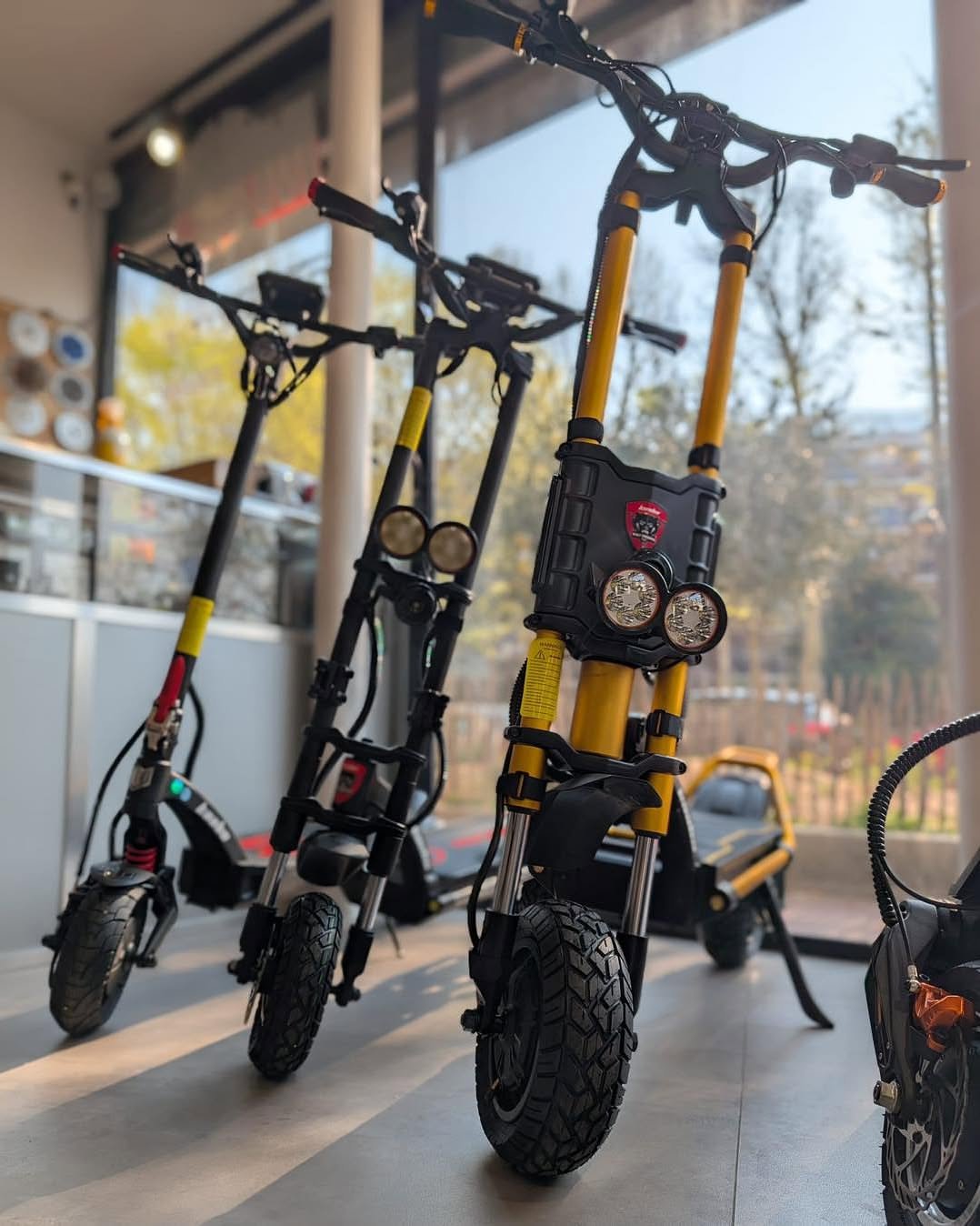Mad Man Mechanics 2026 Kaabo Electric Scooter for Sale - Image 2